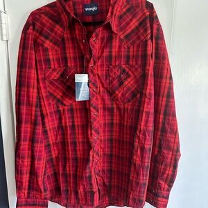 NEW Wrangler Men's Red and Black Checkered Shirt